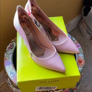 Ted Baker Blossom Harmony Pumps 37.5